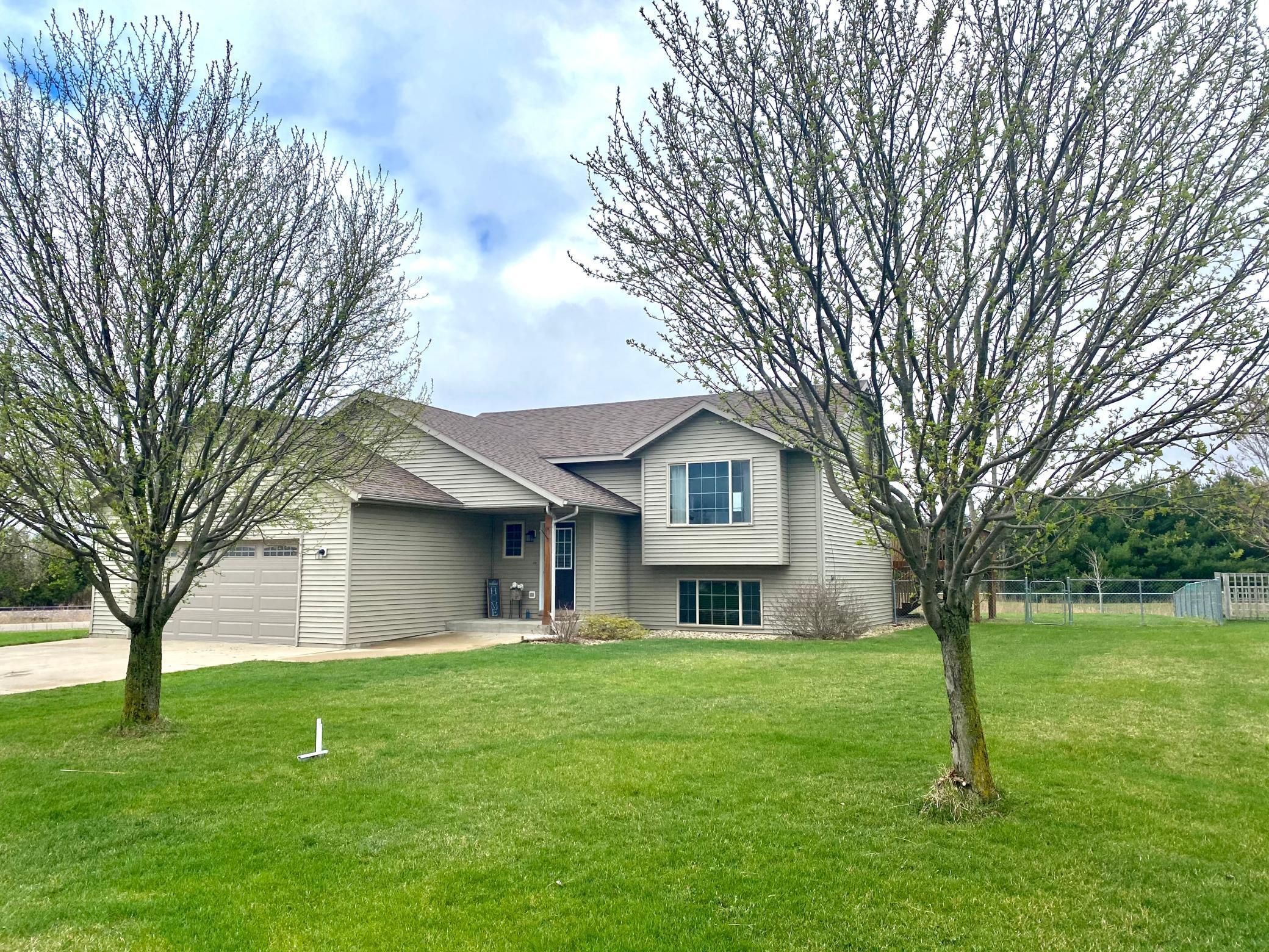 203 10th Avenue NW, Dodge Center, MN 55927 MLS 5738829 Edina Realty