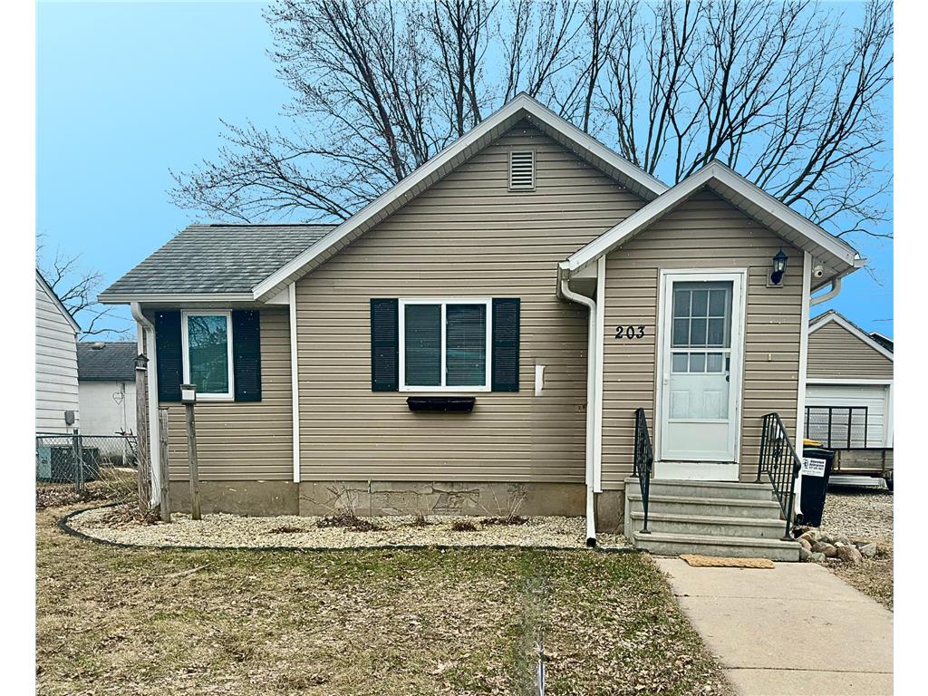 203 1st Street NW Dodge Center MN 55927 7037886 image1