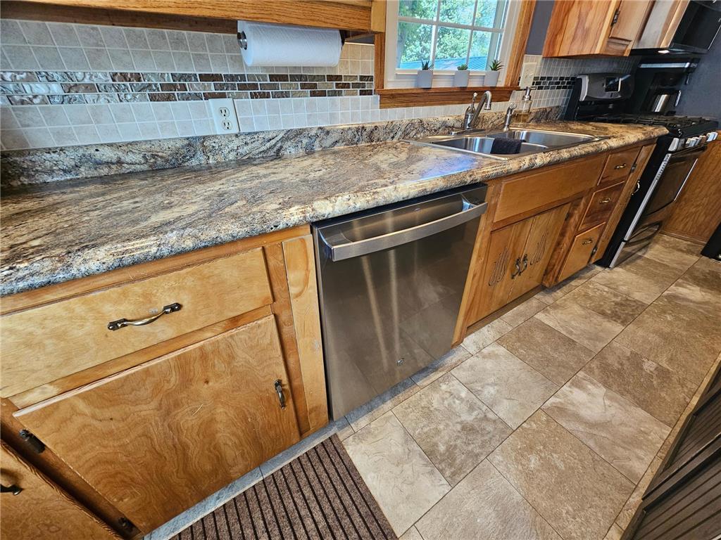 203 3rd Avenue E Lamberton MN 56152 6790033 image10