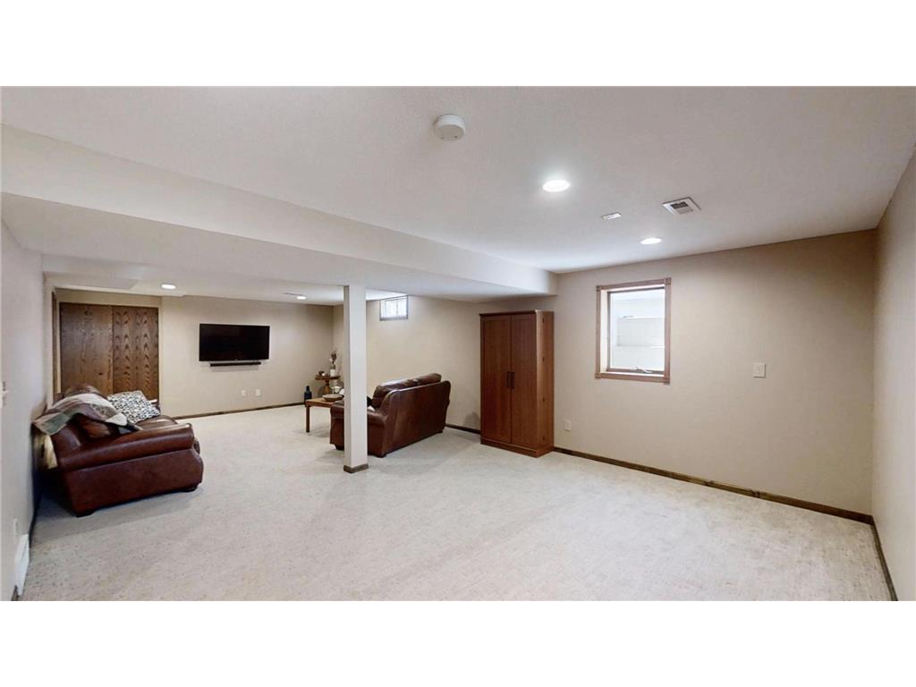 203 3rd Street SW Medford MN 55049 7046319 image31