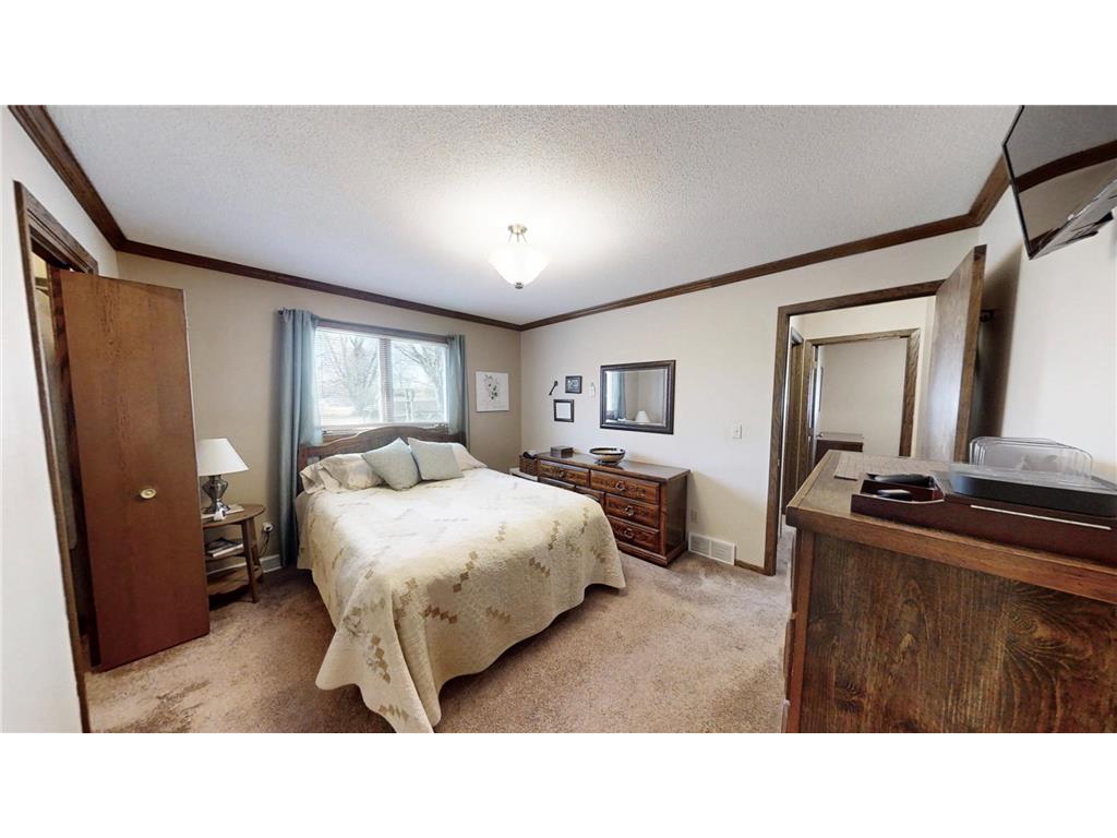 203 3rd Street SW Medford MN 55049 7046319 image35