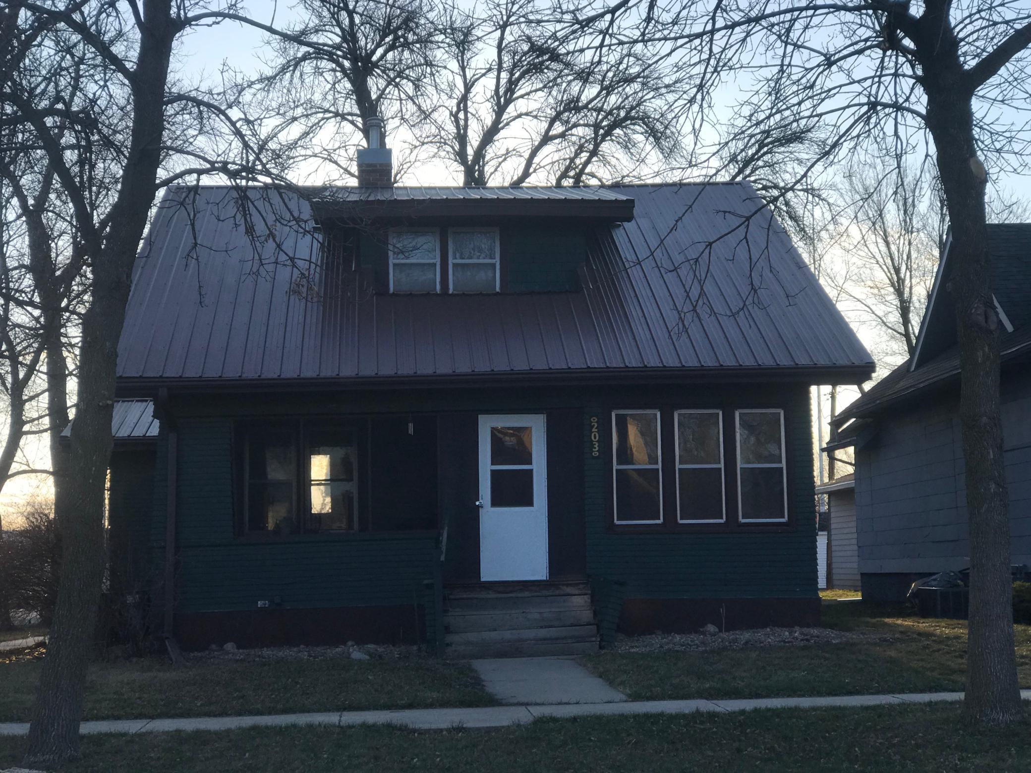 203 4th Avenue SE, Pipestone, MN, 56164 MLS 5679017 Edina Realty