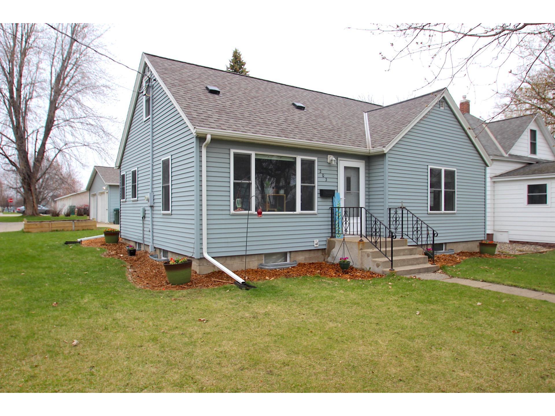 203 4th Street NE, Melrose, MN 56352 MLS 5747048 Edina Realty