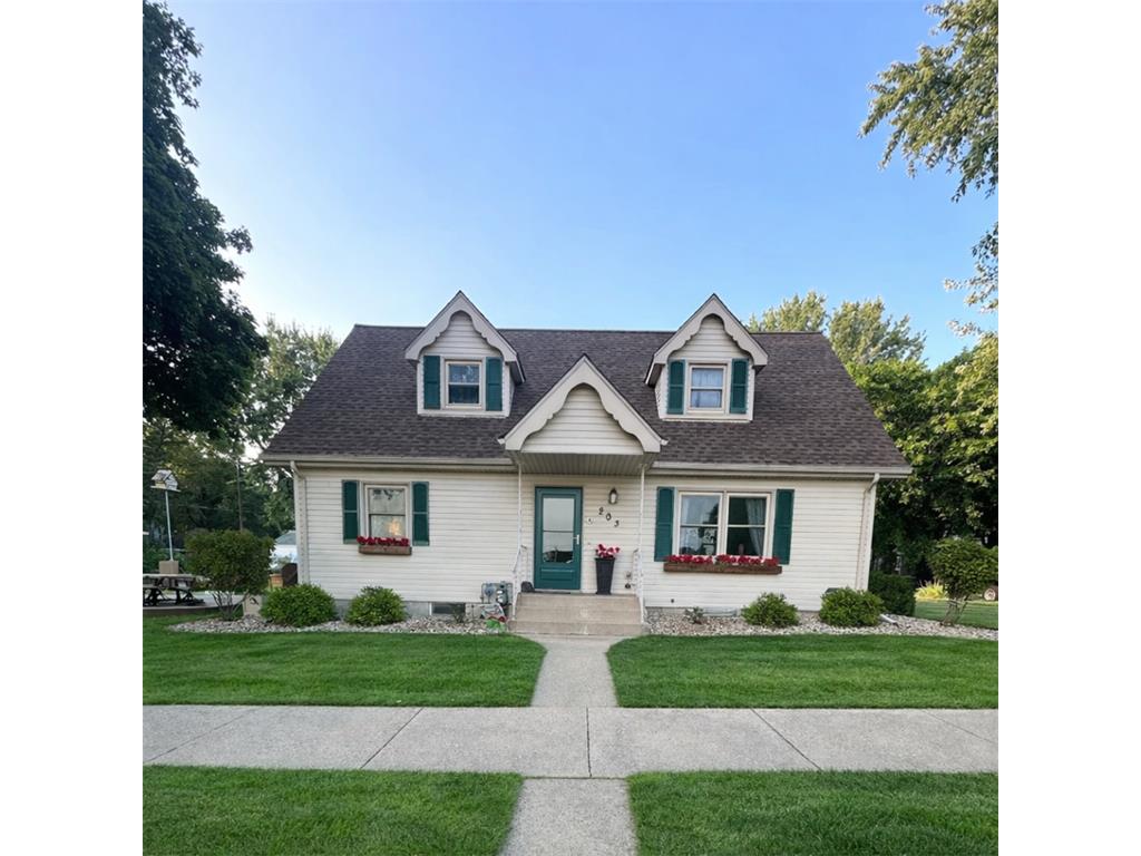 203 5th Avenue N Lakefield MN 56150 7048348 image1