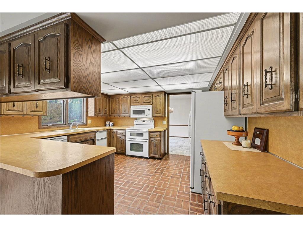 203 Belmont Court Apple Valley MN 55124 7054425 image12