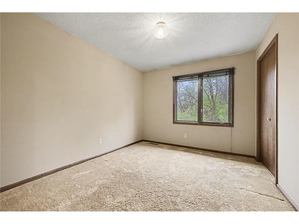 203 Belmont Court Apple Valley MN 55124 7054425 image32