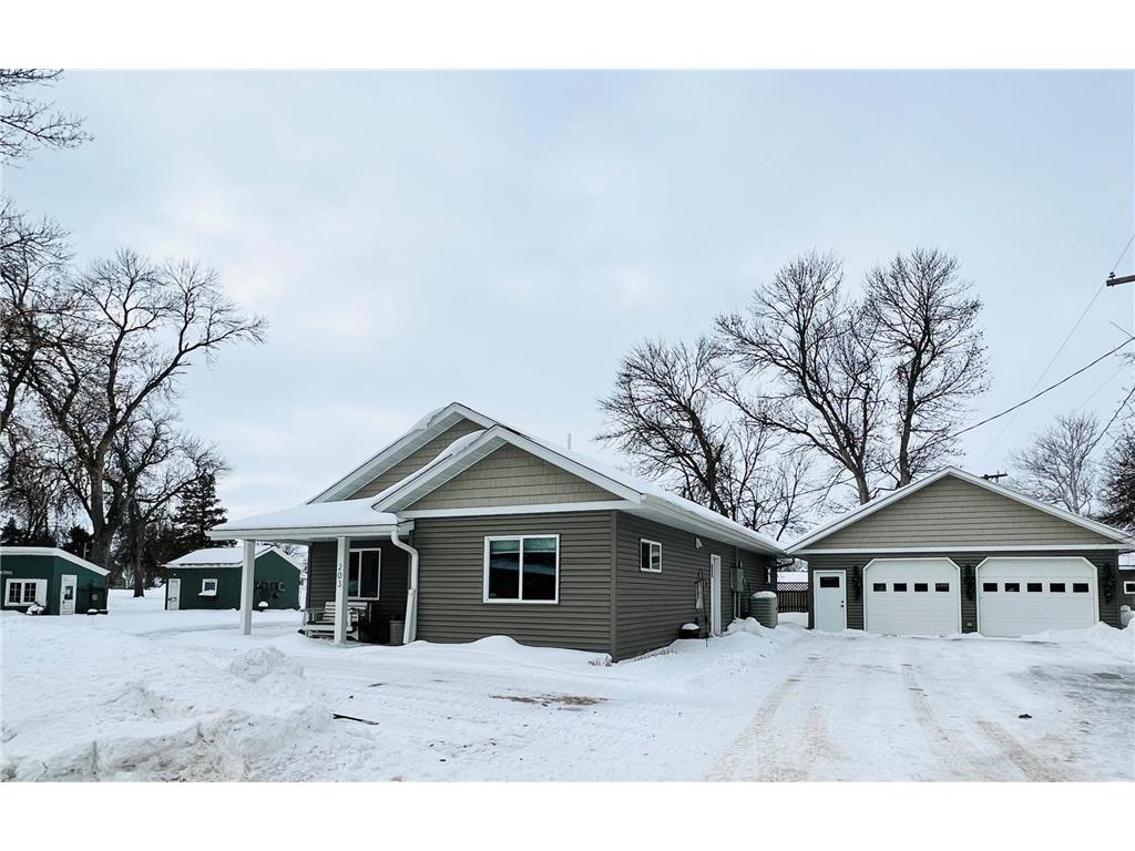 203 Berlin Avenue S Herman MN 56248 6330581 image1