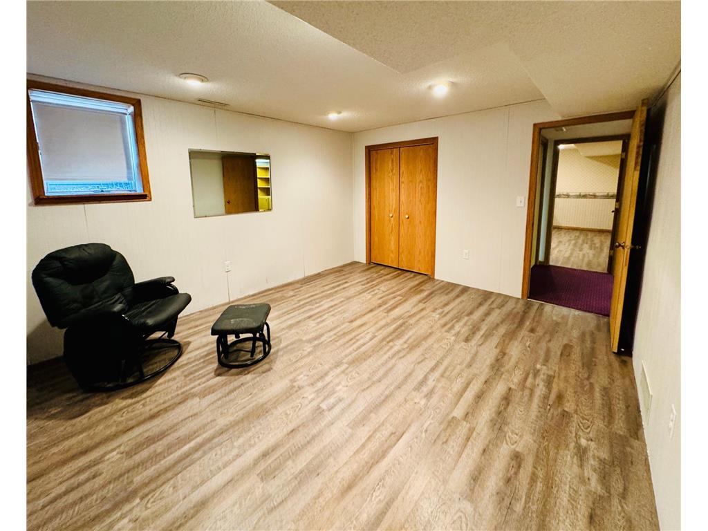 203 CO HWY 10, Vesta, MN, 56292 MLS 6493622 Edina Realty