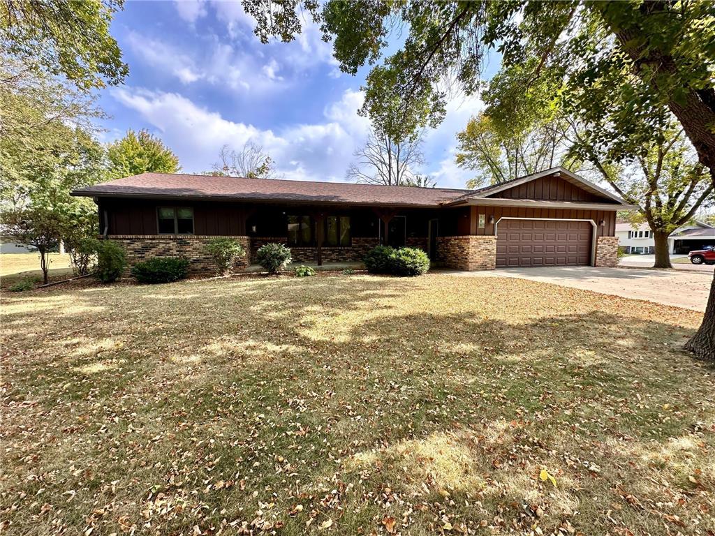 203 Deschepper Court Marshall MN 56258 6610091 image1