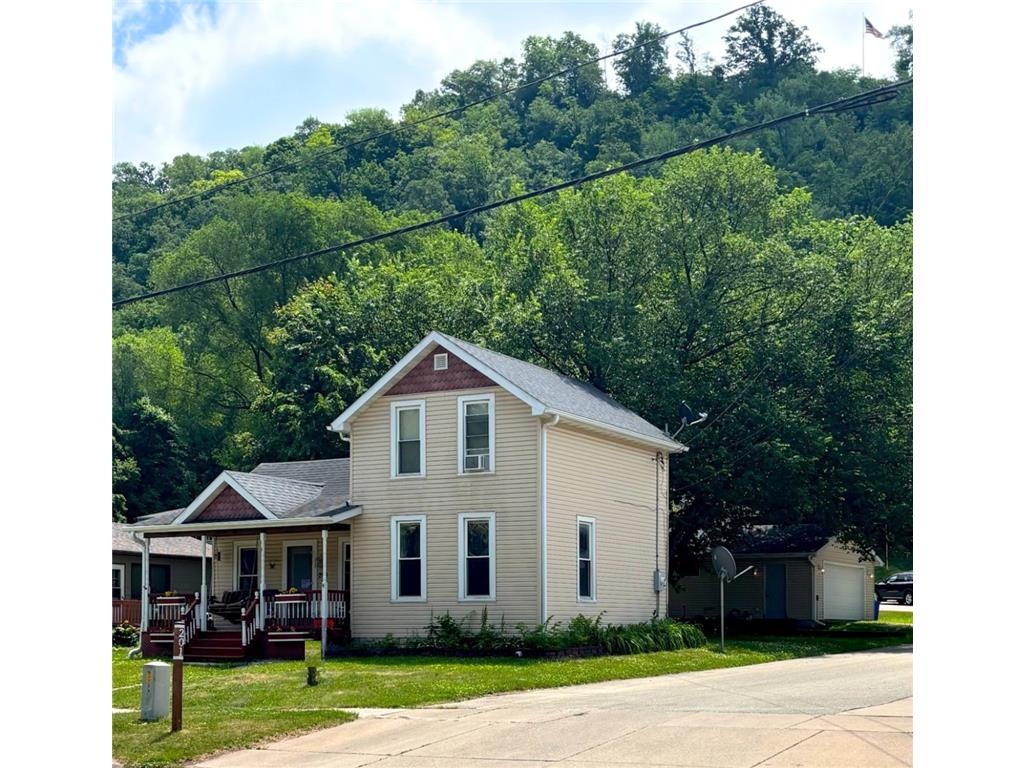 203 E 7th Street Red Wing MN 55066 7083274 image1