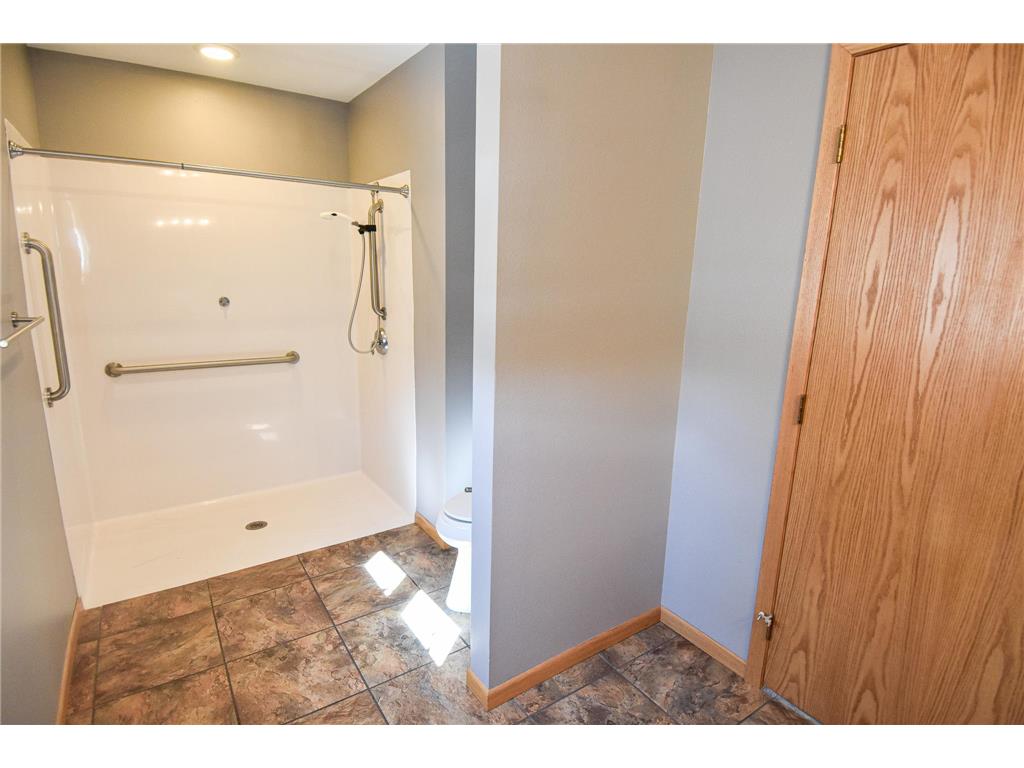 203 E Fletcher Avenue Warren MN 56762 7061881 image40