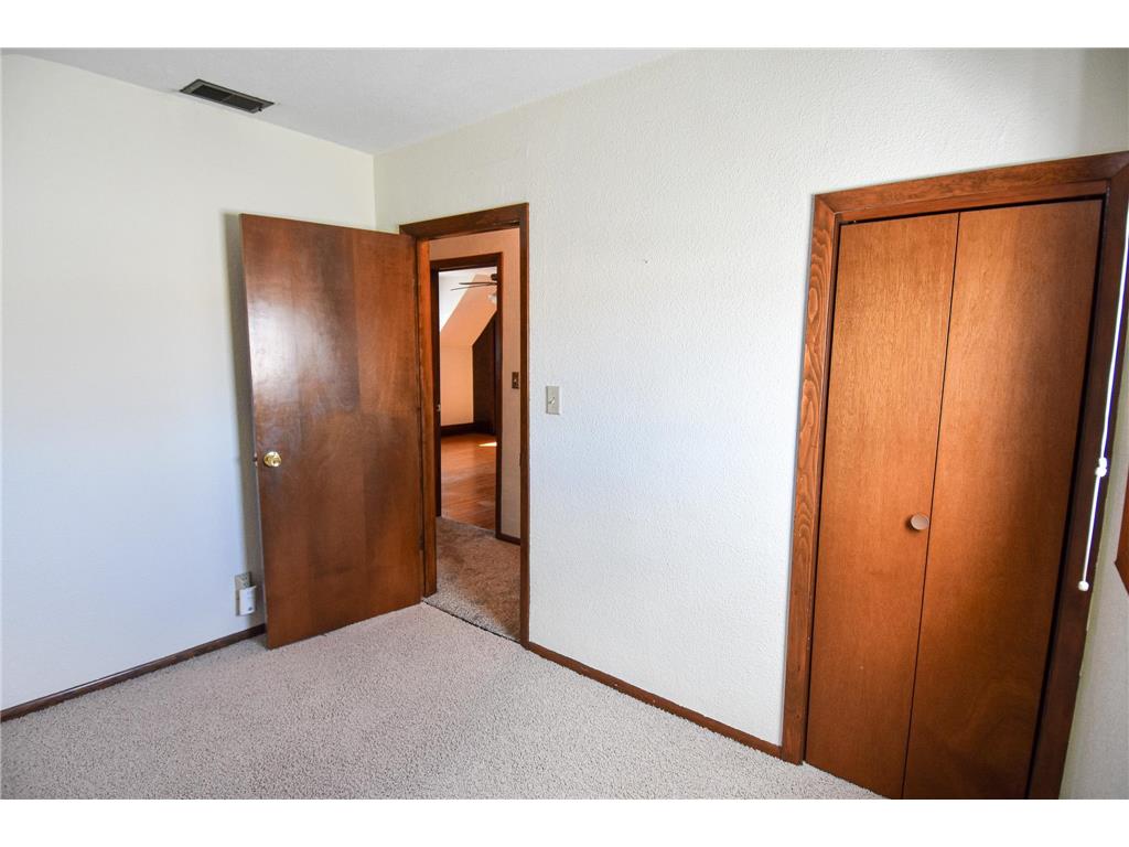 203 E Fletcher Avenue Warren MN 56762 7061881 image53