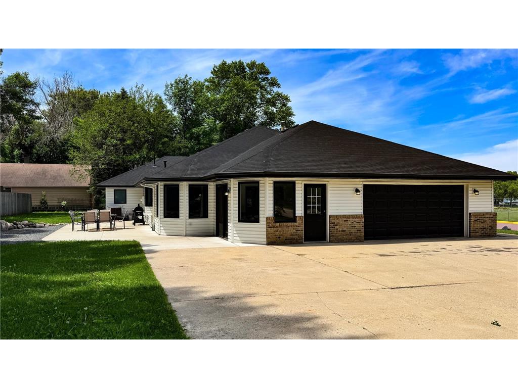 203 Frank Avenue NW Elysian MN 56028 7086292 image2