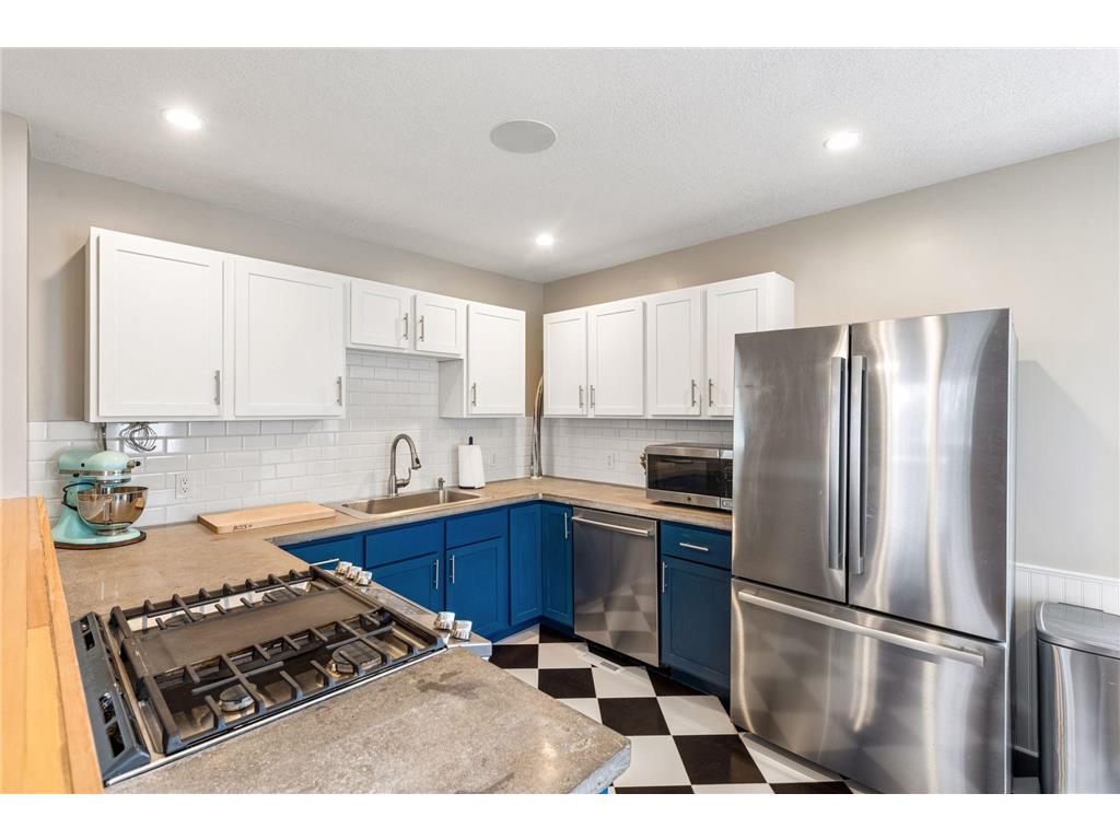 203 John Avenue N Cologne MN 55322 7072420 image3