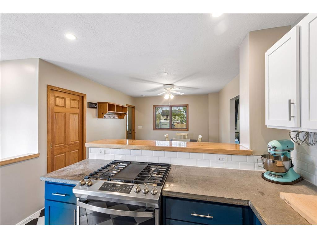 203 John Avenue N Cologne MN 55322 7072420 image5