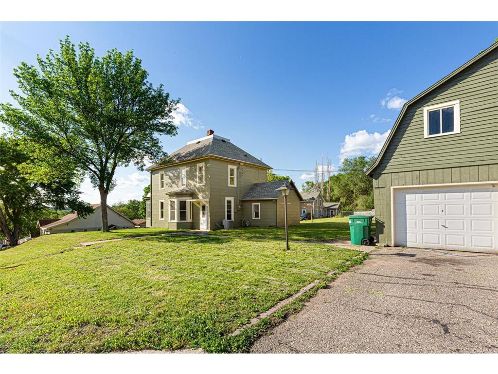 203 N 3rd Street Le Sueur MN 56058 6543254 image1