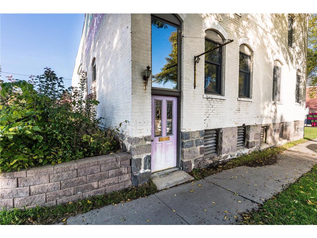 203 N Cascade Street Fergus Falls MN 56537 6449845 image1