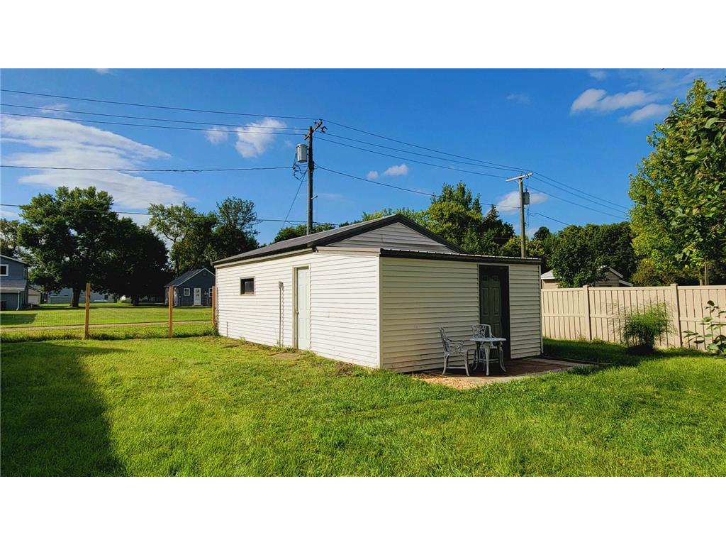 203 N Monroe Street Minneota MN 56264 7068009 image28