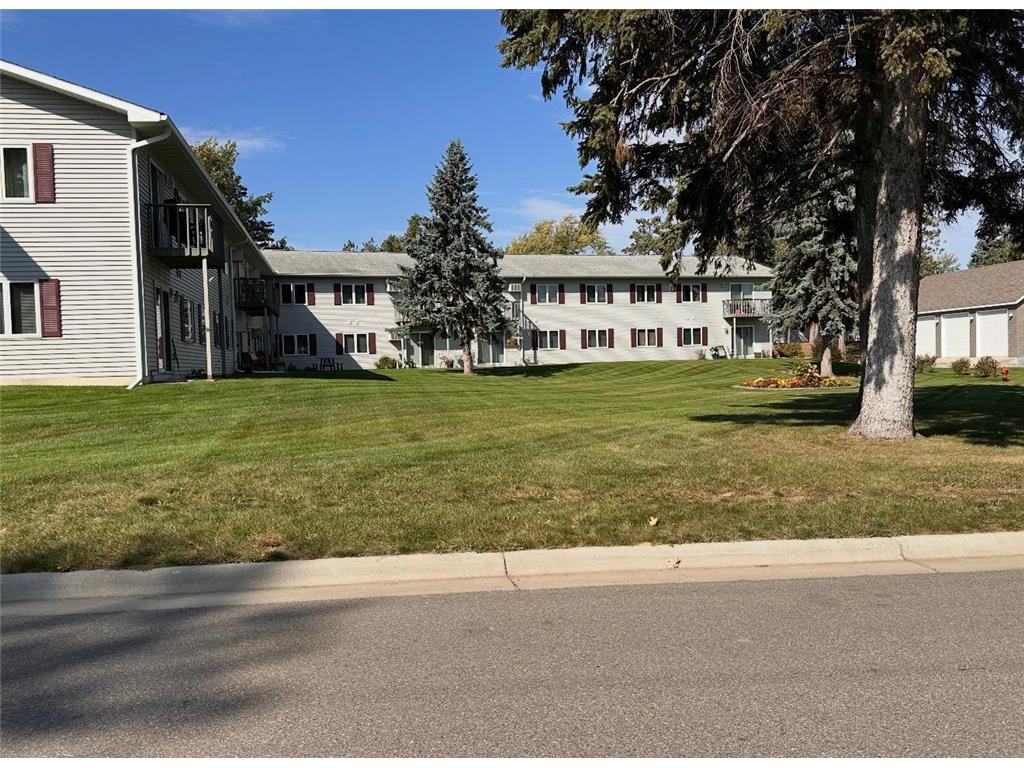 203 Ross Place N #104 Walker MN 56484 - Leech Lake 7057468 image1