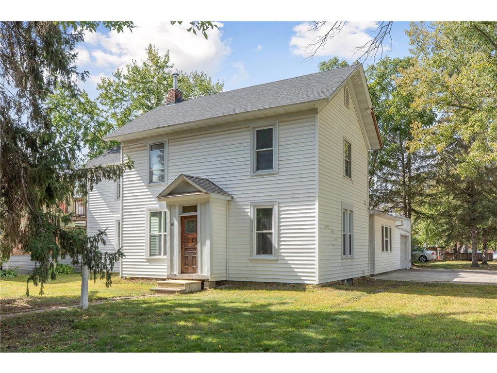 203 S 4th Street River Falls WI 54022 6428380 image1