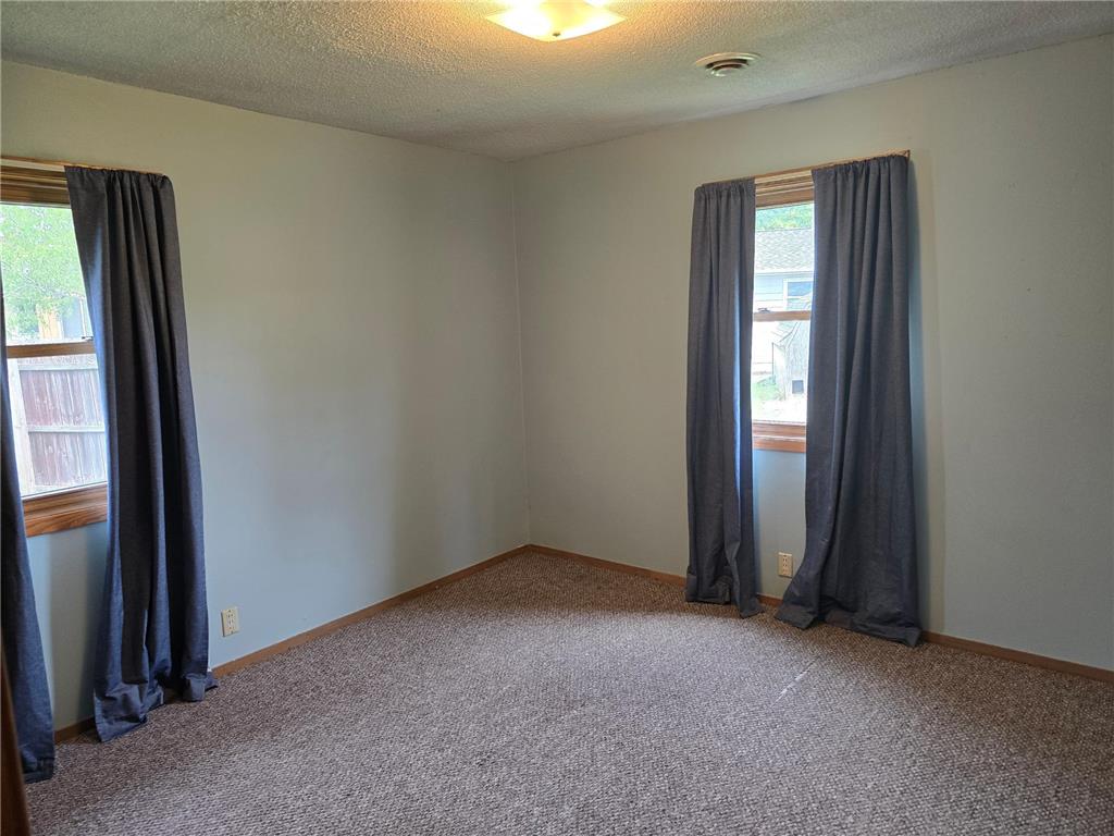 203 Thomas Avenue Worthington MN 56187 7082230 image11