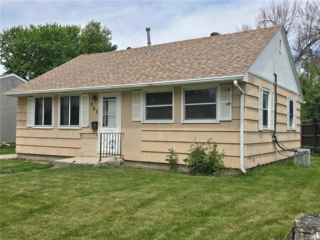 203 Thomas Avenue Worthington MN 56187 7082230 image2