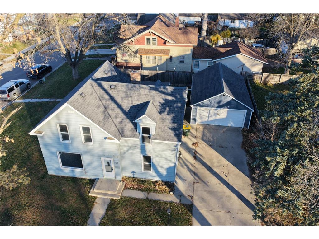 203 Trott Avenue SE Willmar MN 56201 7025609 image1