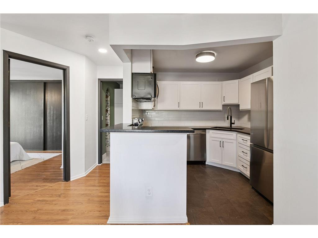 2030 Ridge Drive #31 Saint Louis Park MN 55416 7025913 image2