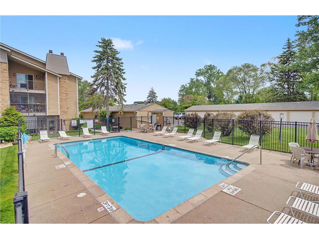 2030 Ridge Drive #32 Saint Louis Park MN 55416 7080402 image1