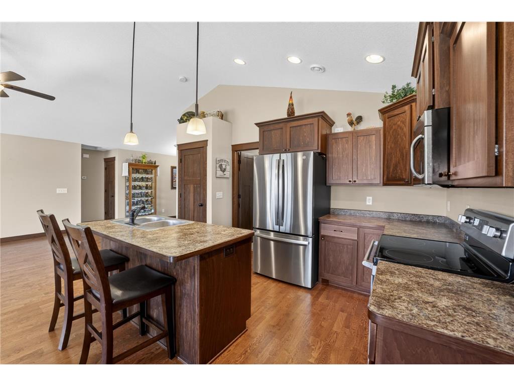20303 Granada Avenue N Forest Lake MN 55025 7077110 image1