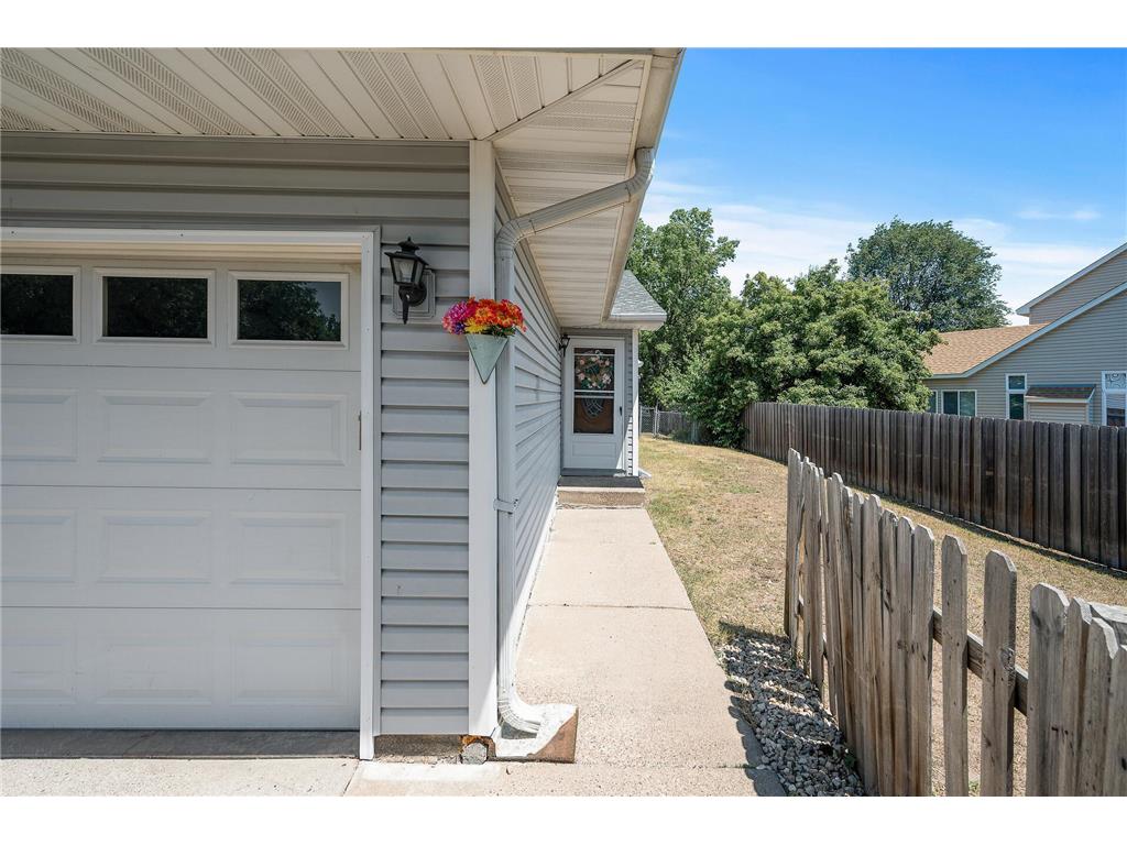 2031 110th Lane NW Coon Rapids MN 55433 6392639 image1