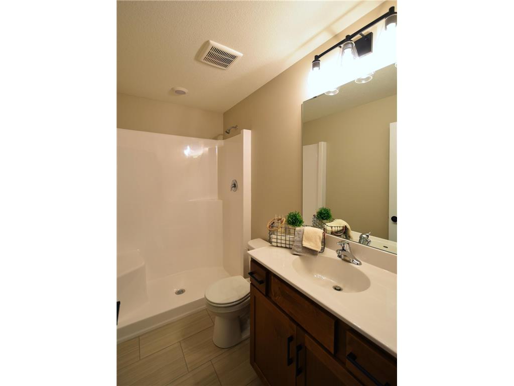 2031 20th Street E Zumbrota MN 55992 7004563 image7