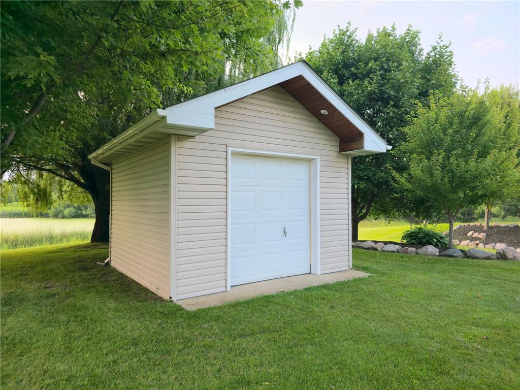 2031 Louden Avenue N Glencoe MN 55336 7075267 image15
