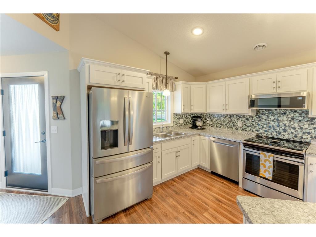 2031 Reuss Parkway Saint Croix Falls WI 54024 6798655 image4