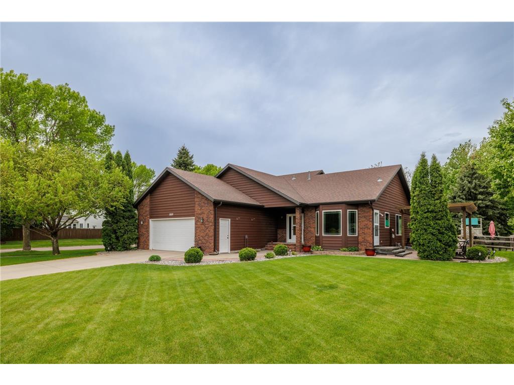 2031 Rose Creek Drive S Fargo ND 58104 6727335 image1
