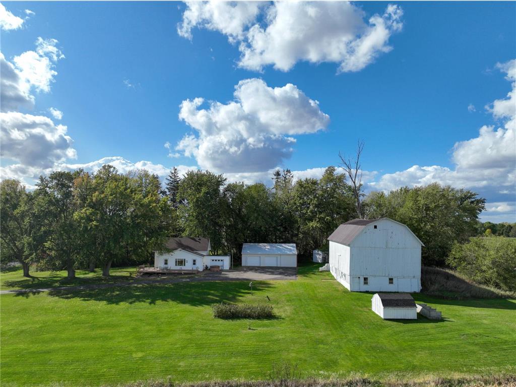 2032 90th Avenue Hammond WI 54002 6452339 image1