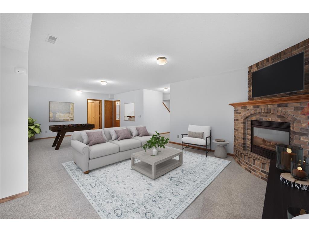 2032 Fox Valley Drive SW Rochester MN 55902 7031372 image32