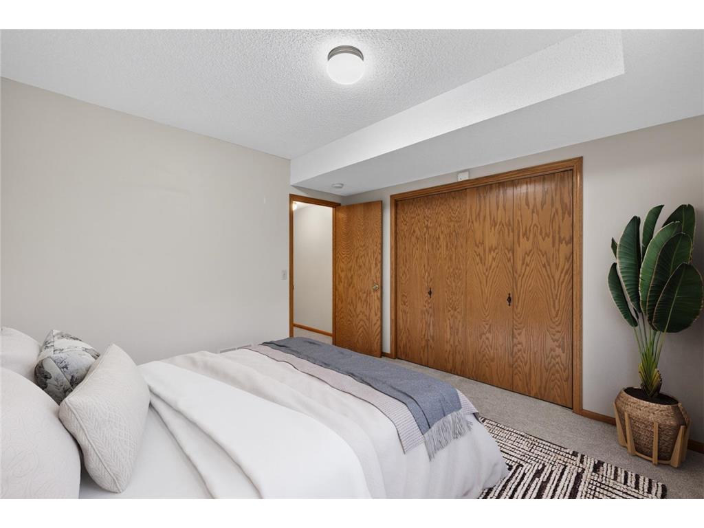 2032 Fox Valley Drive SW Rochester MN 55902 7031372 image40