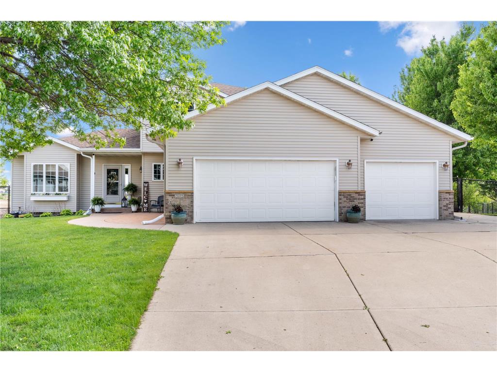 2032 Westwood Drive Faribault MN 55021 6716891 image1