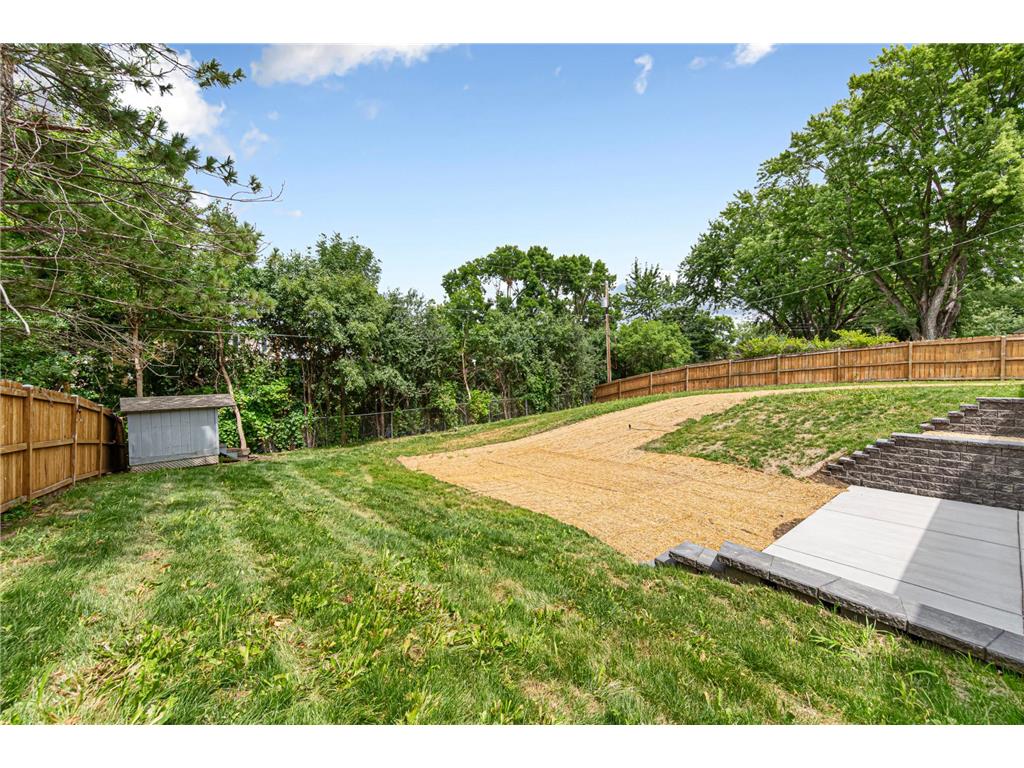 2033 Bluestone Lane Eagan MN 55122 7048643 image10