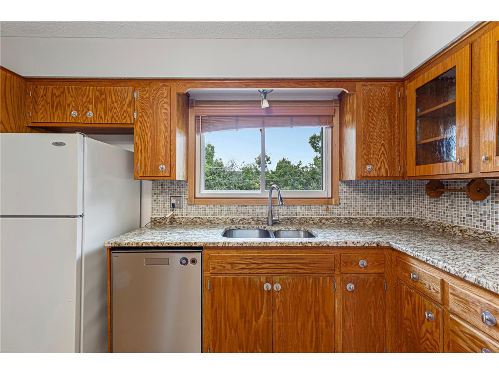 2033 Bluestone Lane Eagan MN 55122 7048643 image17