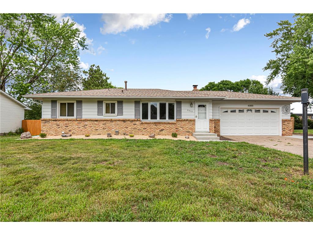 2033 Bluestone Lane Eagan MN 55122 7048643 image2