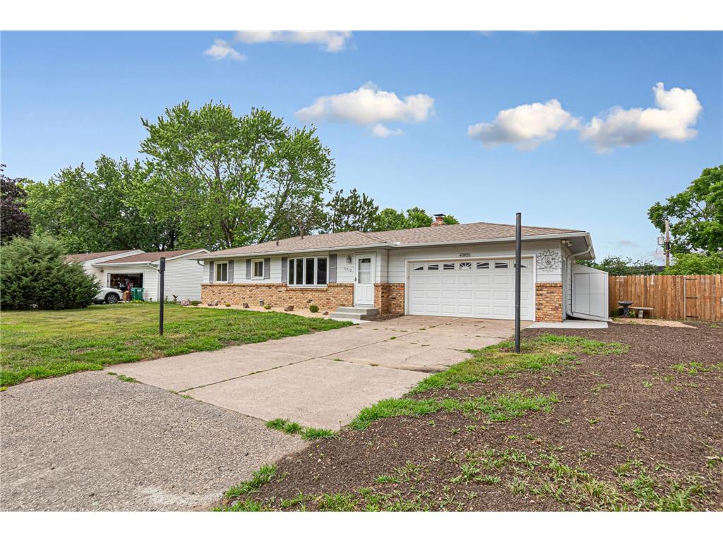 2033 Bluestone Lane Eagan MN 55122 7048643 image4