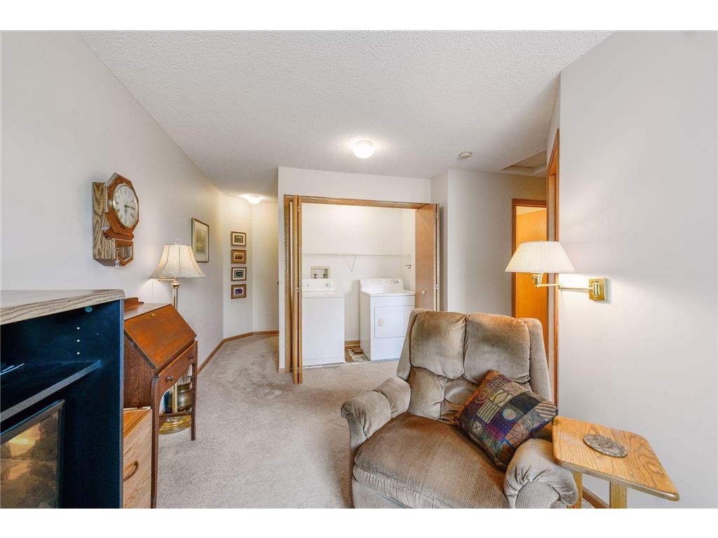 2033 Southcross Drive W #401 Burnsville MN 55306 7106328 image24