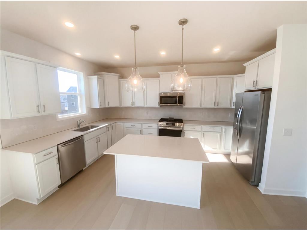 20333 Gadget Circle Lakeville MN 55044 7022486 image2