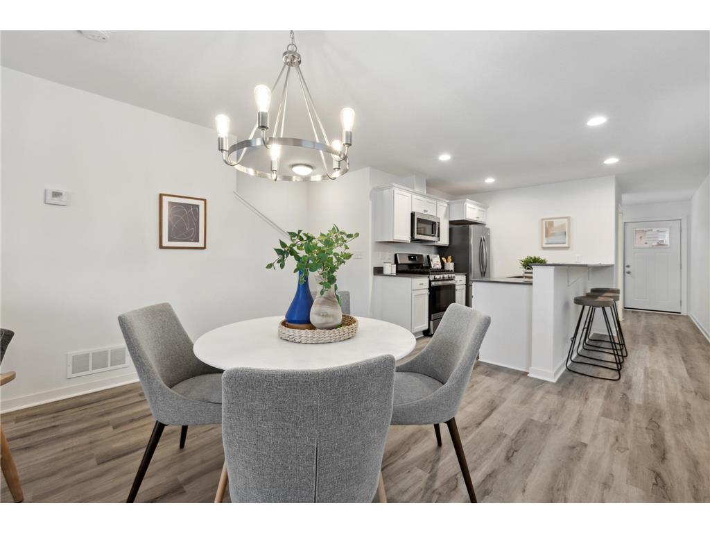 2034 James Avenue N Minneapolis MN 55411 6795551 image14