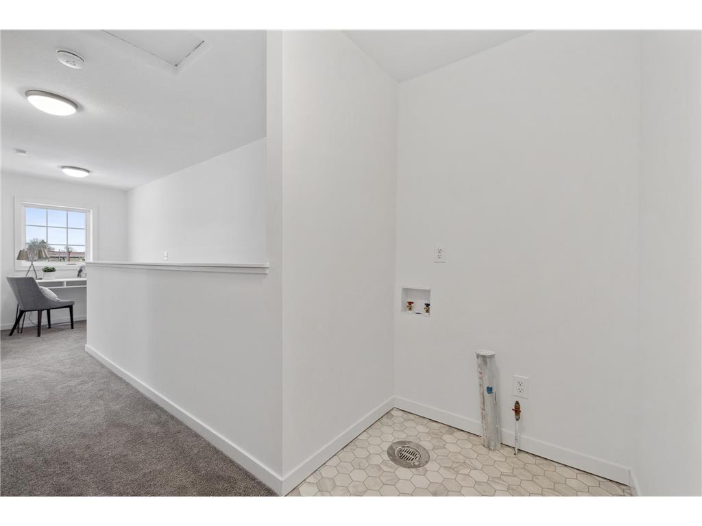 2034 James Avenue N Minneapolis MN 55411 6795551 image23