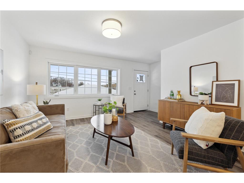 2034 James Avenue N Minneapolis MN 55411 6795551 image4