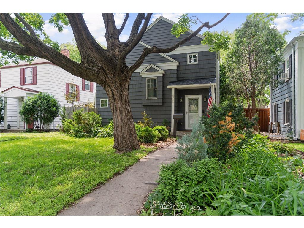 2034 Pinehurst Avenue Saint Paul MN 55116 6740924 image1