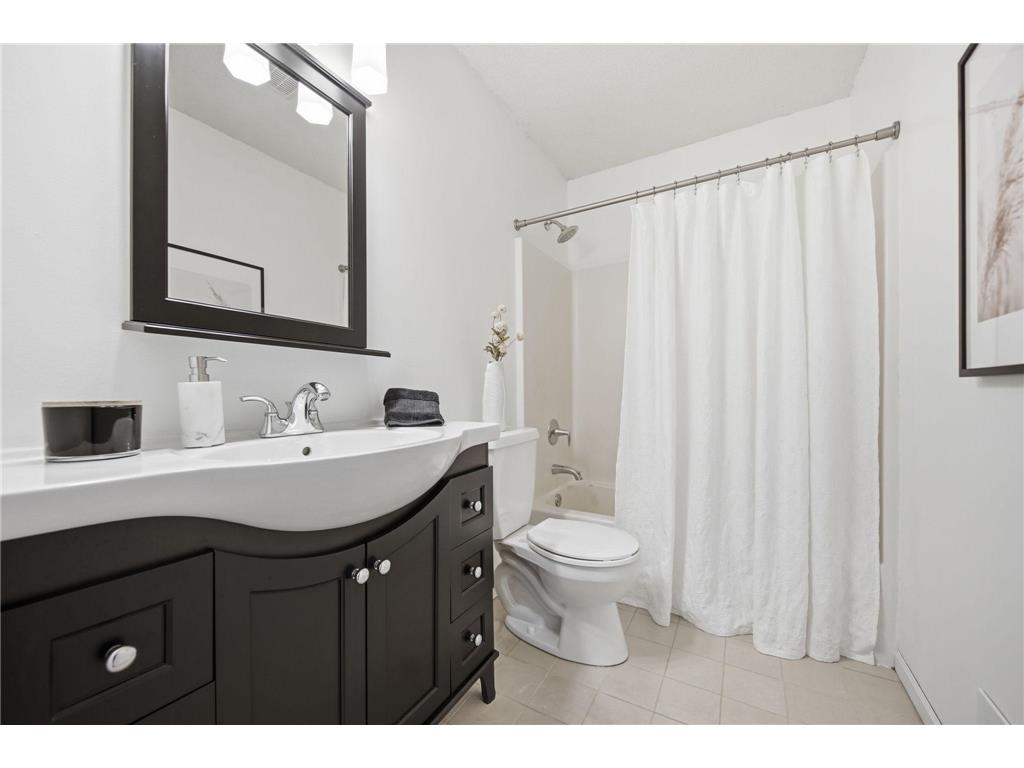 2037 Boulder Road Chanhassen MN 55317 7068440 image18